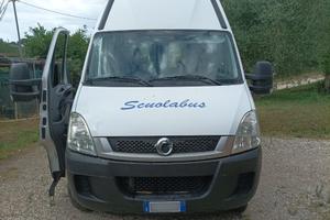 Iveco Daily 40C14 MY2009 Scuolabus 33 posti