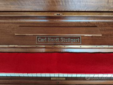 Pianoforte verticale.