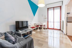 4 LOCALI TRASFOMABILE IN 5 LOCALI ULTIMO PIANO