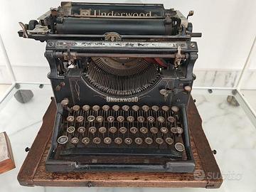 ANTICA MACCHINA DA SCRIVERE UNDERWOOD