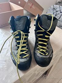 Scarponi da trekking  Salewa Rapace