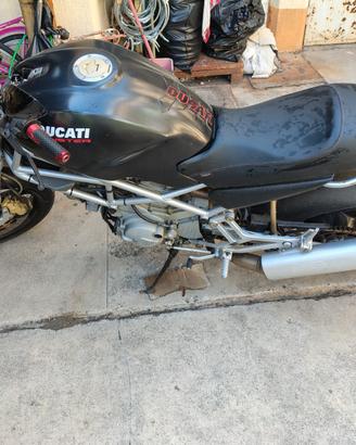 Ducati Monster 600 - 2001