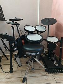 Roland TD17  Batteria semi nuova + Accessori