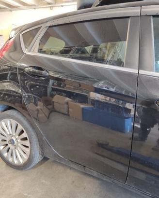 Porta posteriore dx FORD FIESTA del 2010