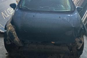 Ford Fiesta incidentata 
