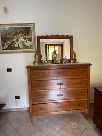 Comò antico in noce con piano in marmo e specchio