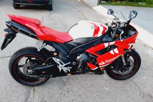 YAMAHA R1 SANTANDER EDIZIONE LIMITATA 