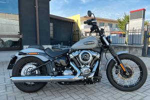 HARLEY DAVIDSON STREET BOB 117