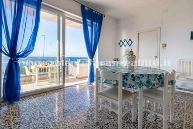 Fronte mare 3 camere libera dal 23 agosto in poi