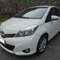 TOYOTA YARIS 1.0 VVT-i 5P LOUNGE – UNIPROPRIETARIO
