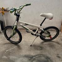 bicicletta bmx