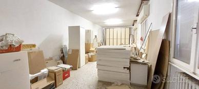 Capannone a Livorno, via Marco Mastacchi