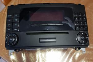 Stereo e schermo Mercedes classe A