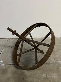 Ruota carriola in ferro vintage