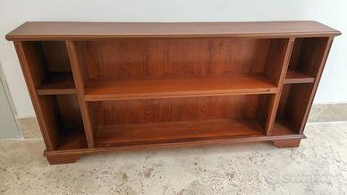Libreria in legno compatta e robusta