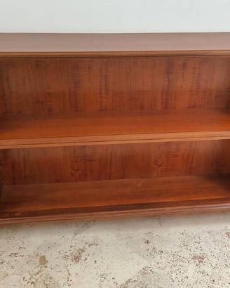 Libreria in legno compatta e robusta