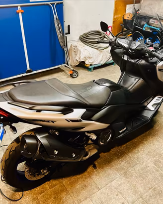 Yamaha T Max 560