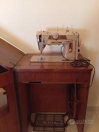 Macchina da cucire anni '50 a pedale Singer 401