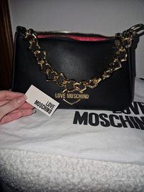 Borsa Love Moschino donna nera con catena a cuori