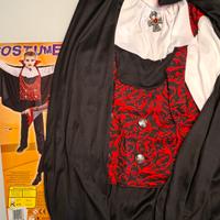 costumi di carnevale Pirata e Vampiro