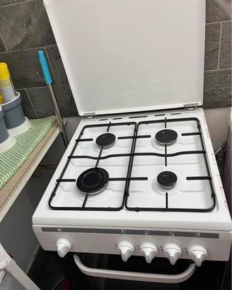 gas con forno incorporato