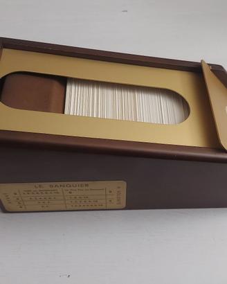 Le Banquier baccarat dispenser carte francese