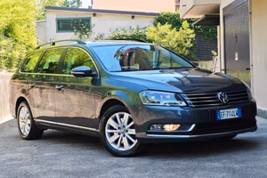 Volkswagen Passat Variant 1.6 DIESEL 105cv / Unipr