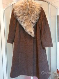 cappotto con collo lince