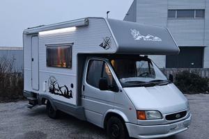 Camper Ford Transit RESTAURATO DA ZERO