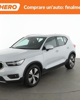 VOLVO XC40 D3 AWD Momentum Pro
