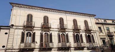 Stabile / Palazzo - Sulmona