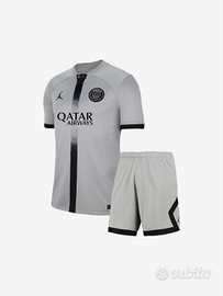 Maglia PSG player version + pantaloncini