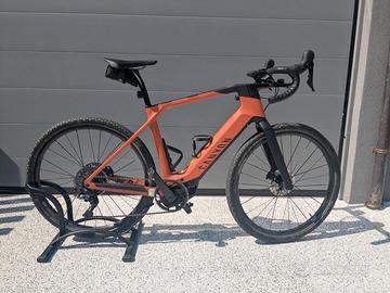 Bicicletta Gravel elettrica Canyon