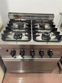 forno pizzeria , cucina