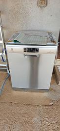 LAVASTOVIGLIE ELECTROLUX XXL