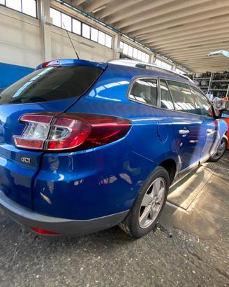 RENAULT MEGANE SW PER RICAMBI