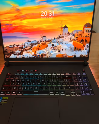 ASUS ROG Strix G18 (2025) Gaming Laptop, Intel i7