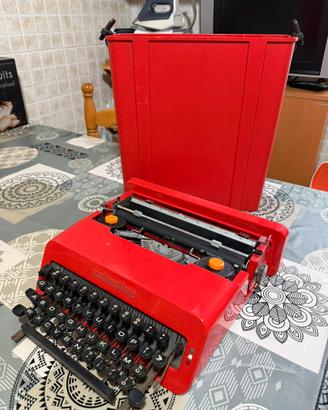 Macchina da Scrivere Olivetti Valentine