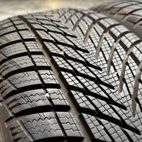 215/50/18 Goodyear gomme invernali