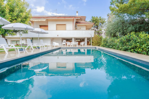 Zacchitella Garden House