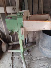 Mulino macina cereali