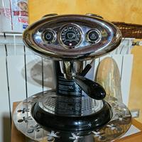 Macchinetta del caffè espresso Illy come nuova