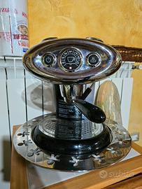 Macchinetta del caffè espresso Illy come nuova