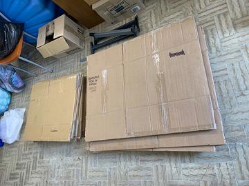 Set di scatoloni per trasloco
