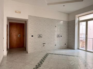 Pozzuoli zona lungomare, bilocale mq 50