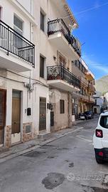 4 LOCALI A PALERMO