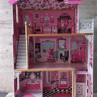 Casa  delle bambole .  H 120,3cm L 82,9cm P 40,3cm