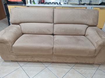 divano3 posti nn letto di alcantara colore tortora