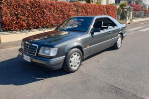 Mercedes-benz E-Series C E 200 cat Coupé full.opt 