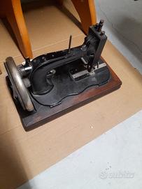 Macchina da cucire singer